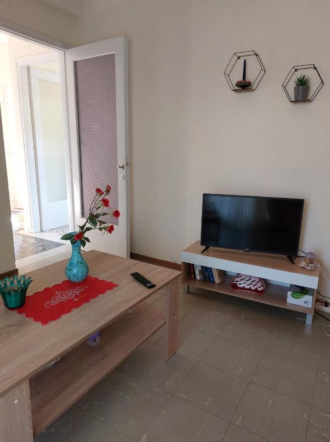 Luminosa Seaview Apartment Nea Iraklitsa Bagian luar foto